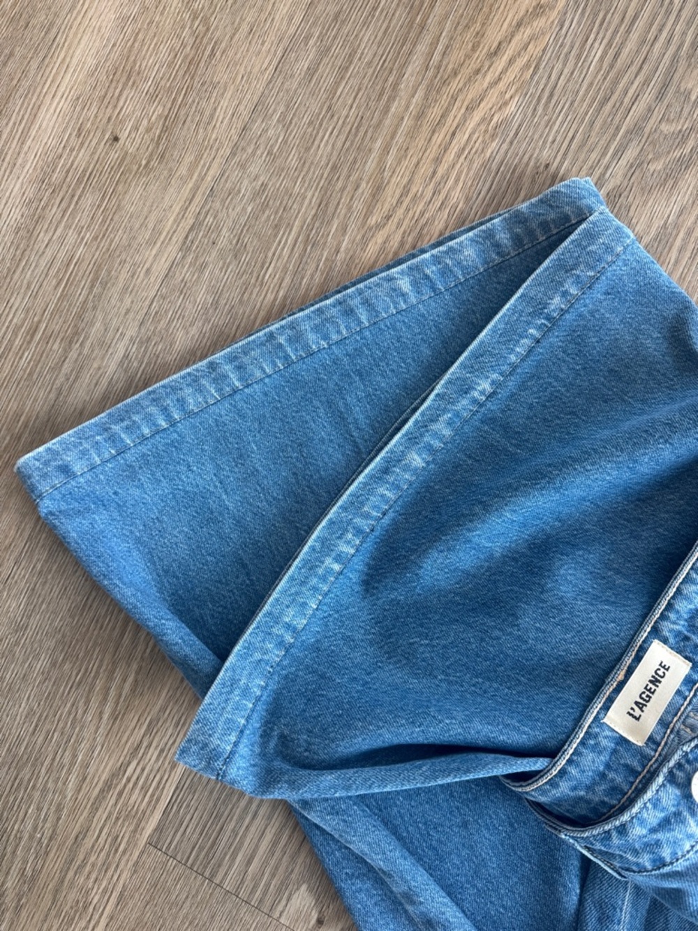 L'AGENCE Quincy Wide Leg Jeans - Picture 6 of 6